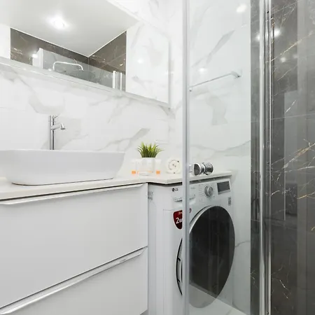 Schillera By Renters Apartment Warschau