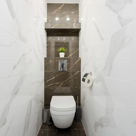 Apartment Schillera By Renters *